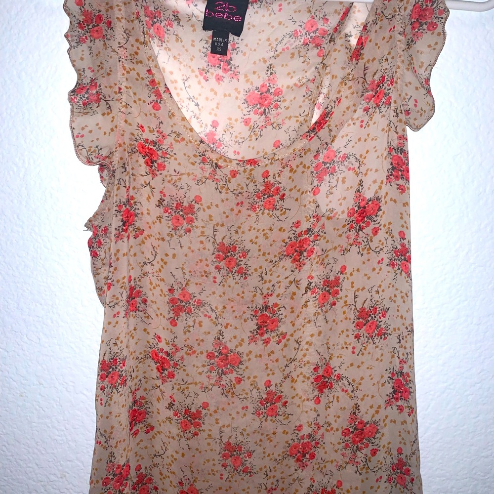 BEBE floral flowy tank top size xsmall